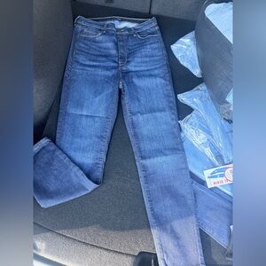 Fashion Nova Women’s Skinny Jeans in Dark Blue Wash